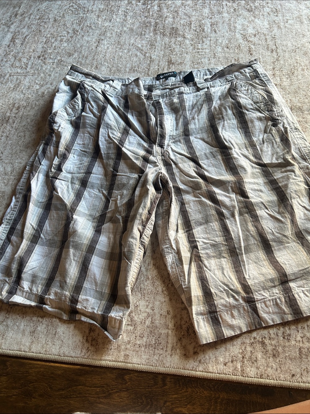 Men's Flat Front Plaid Shorts - Gray/Brown